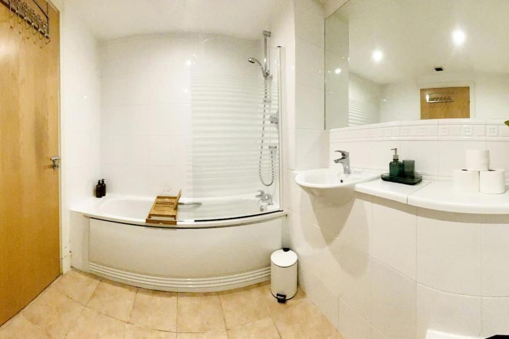 Beautiful Central Open Plan Living! Μάντσεστερ Εξωτερικό φωτογραφία